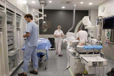 La nouvelle salle d’angiographie du CHR Verviers à la Une